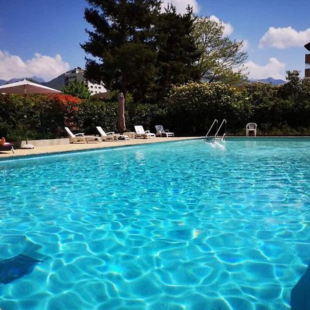 Mont Royal Balcon Et Piscine Apartment Annecy Exterior foto
