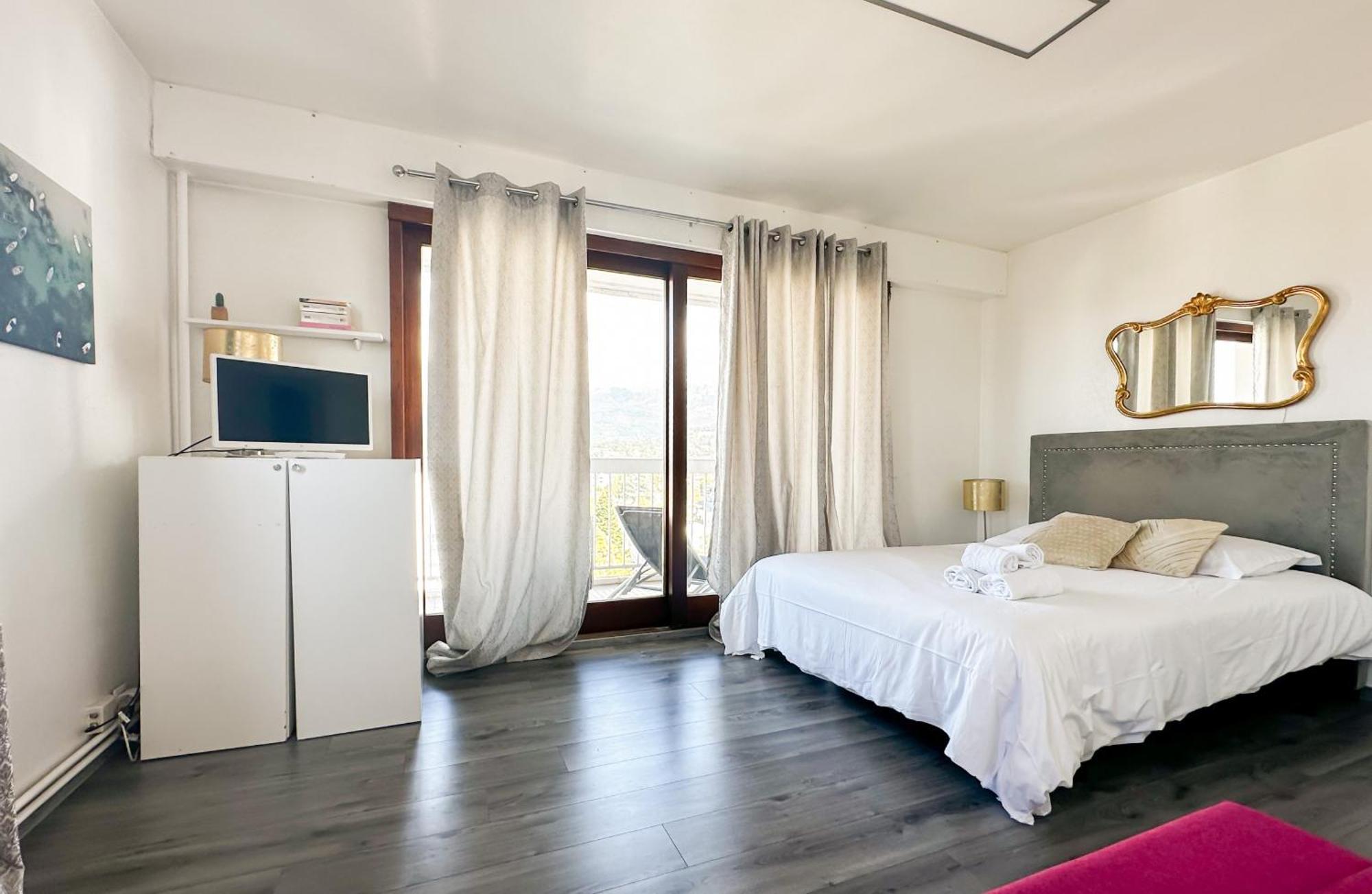 Mont Royal Balcon Et Piscine Apartment Annecy Exterior foto